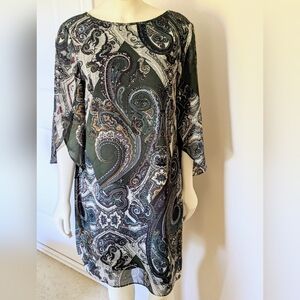 DB Established 1962 3/4 sleeve patterned light fabric dress